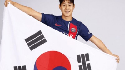 이강인, PSG 잔류 확정적… “미드필더 추가 영입 없다