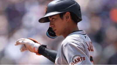 이정후, MLB 진출 후 첫 4안타 폭발…타율 0.258로 상승