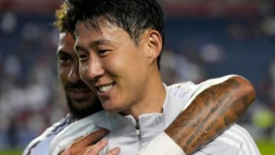 미국을 뒤흔든 손흥민 데뷔전, 팬들의 눈물까지 LAFC 감독 SON 영입으로 마무리 능력 향상