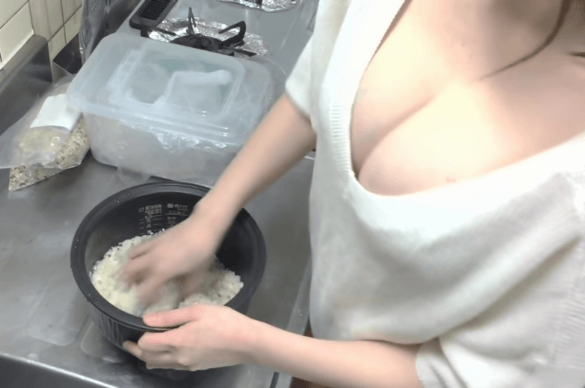 일본 요리 유튜버.gif