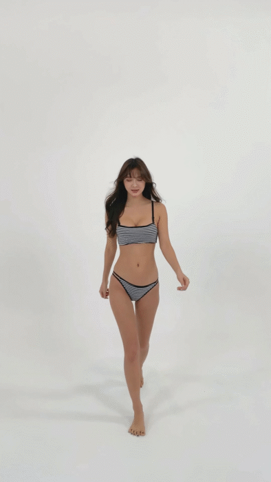 줄무늬속옷입고걸어오는ㅊㅈ